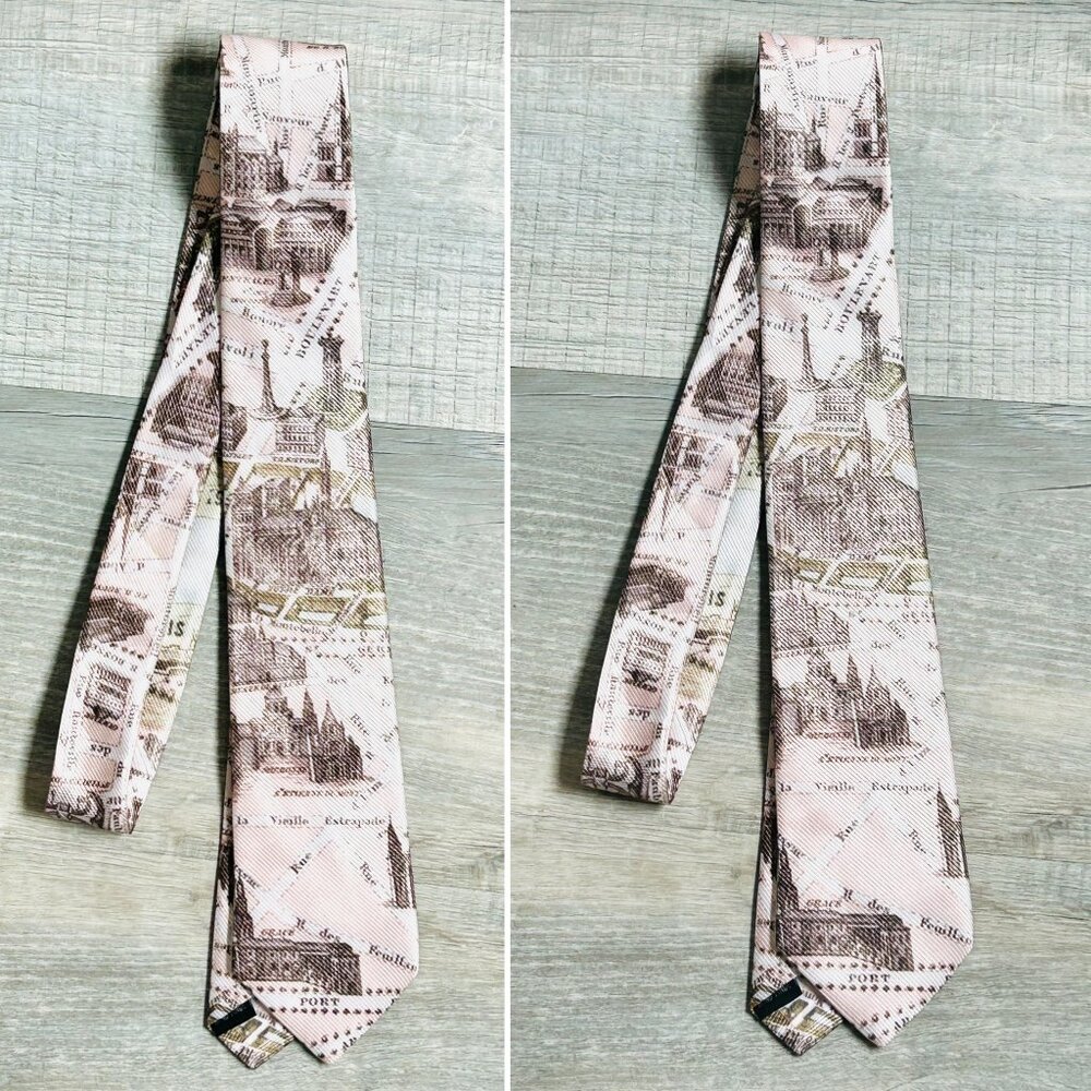 NEW without TAGS tie with map of Montreal, QC, Canada